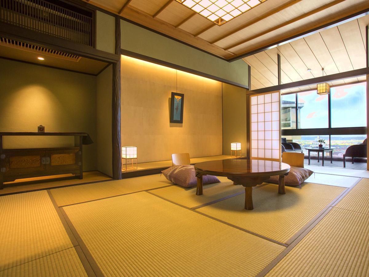 Yamashiro Onsen Midori No Yado Bansyoukaku Hotel Kaga  Esterno foto