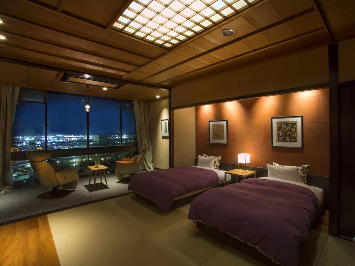 Yamashiro Onsen Midori No Yado Bansyoukaku Hotel Kaga  Esterno foto