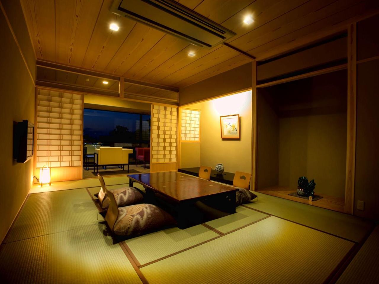 Yamashiro Onsen Midori No Yado Bansyoukaku Hotel Kaga  Esterno foto